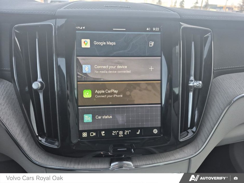 2024 Volvo XC60 Recharge Ultimate Dark Theme-18