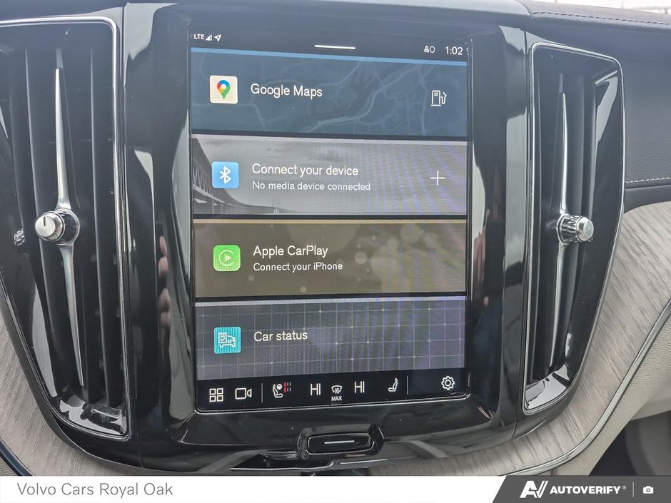 2022 Volvo XC60 Inscription-18