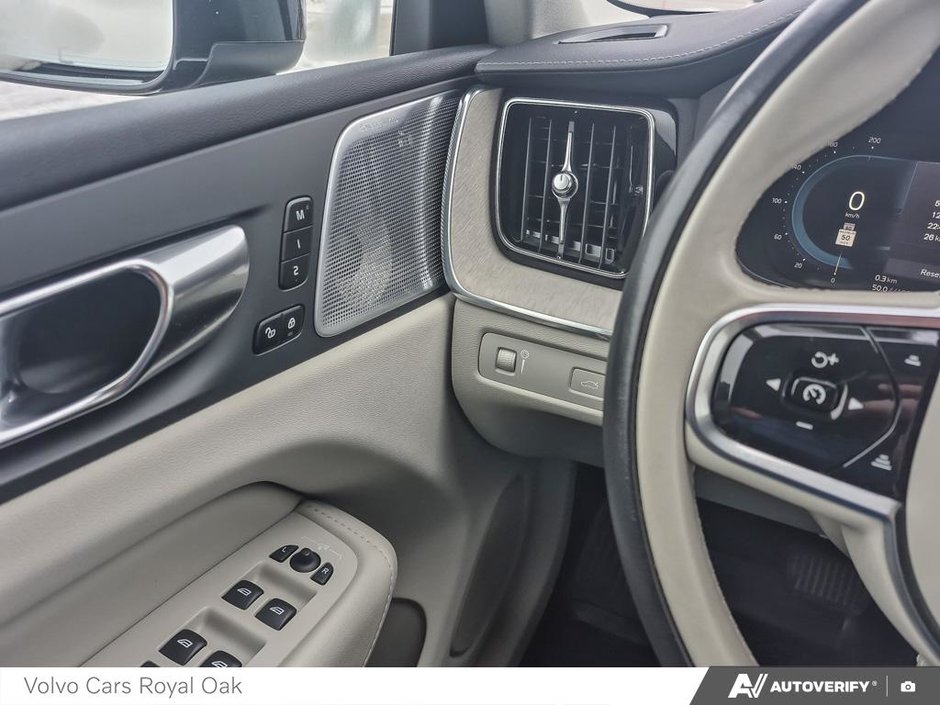 2022 Volvo XC60 Inscription-16