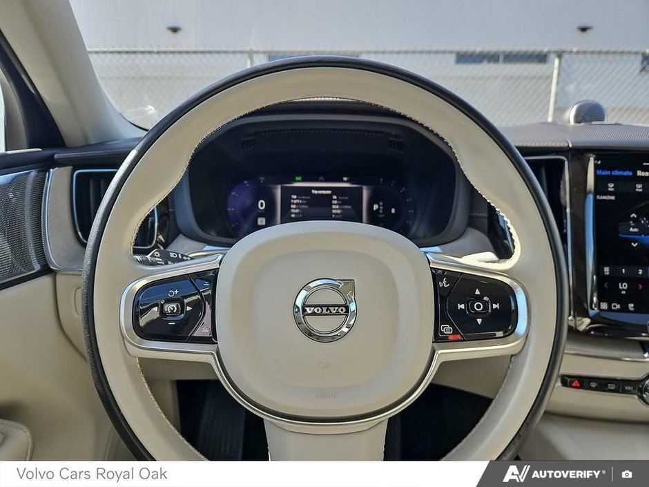 2022 Volvo XC60 Inscription-13