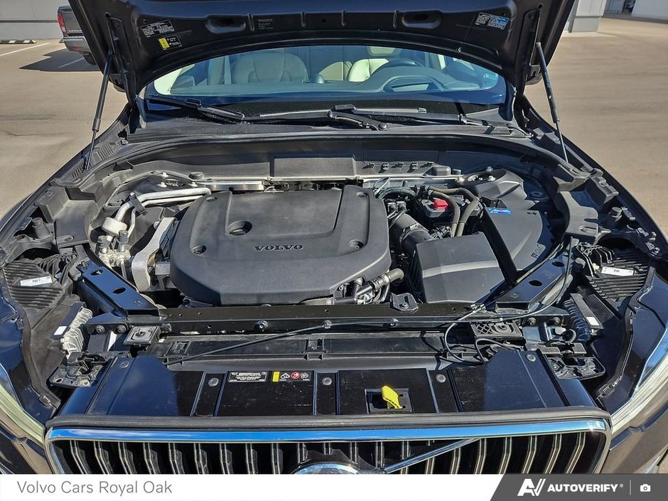 2022 Volvo XC60 Inscription-9