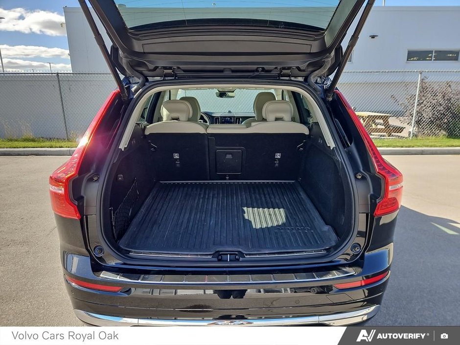 2022 Volvo XC60 Inscription-11