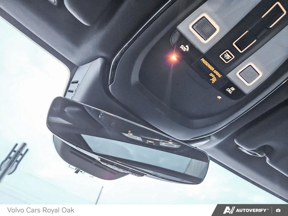 2022 Volvo XC60 R-Design-20