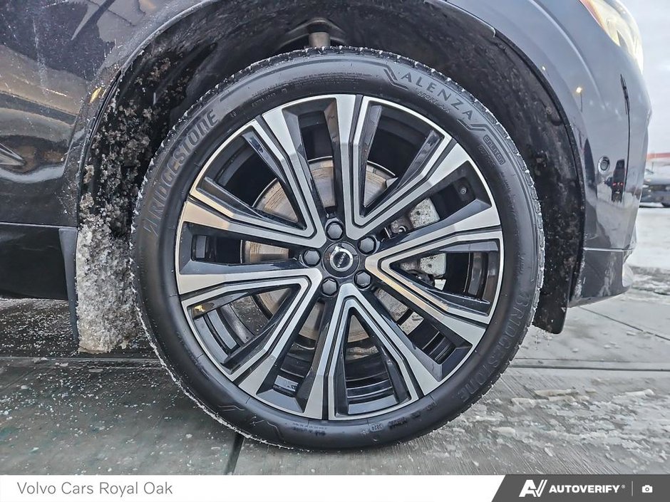 2022 Volvo XC60 R-Design-5