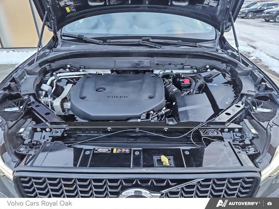 2022 Volvo XC60 R-Design-9