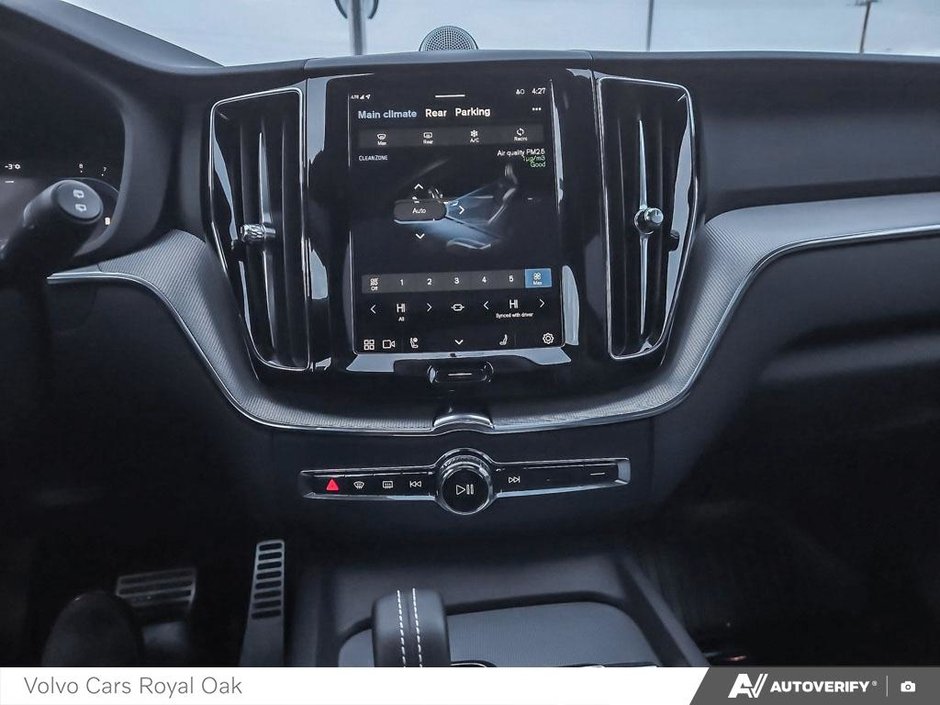 2022 Volvo XC60 R-Design-18