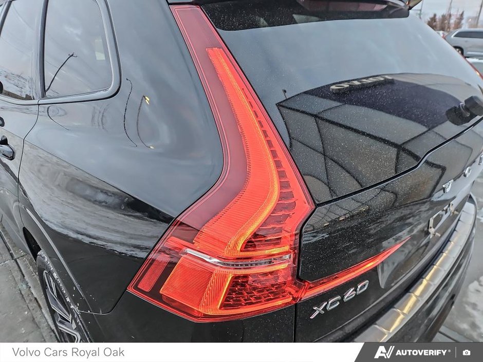 2022 Volvo XC60 R-Design-10