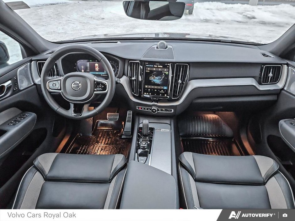 2022 Volvo XC60 R-Design-23