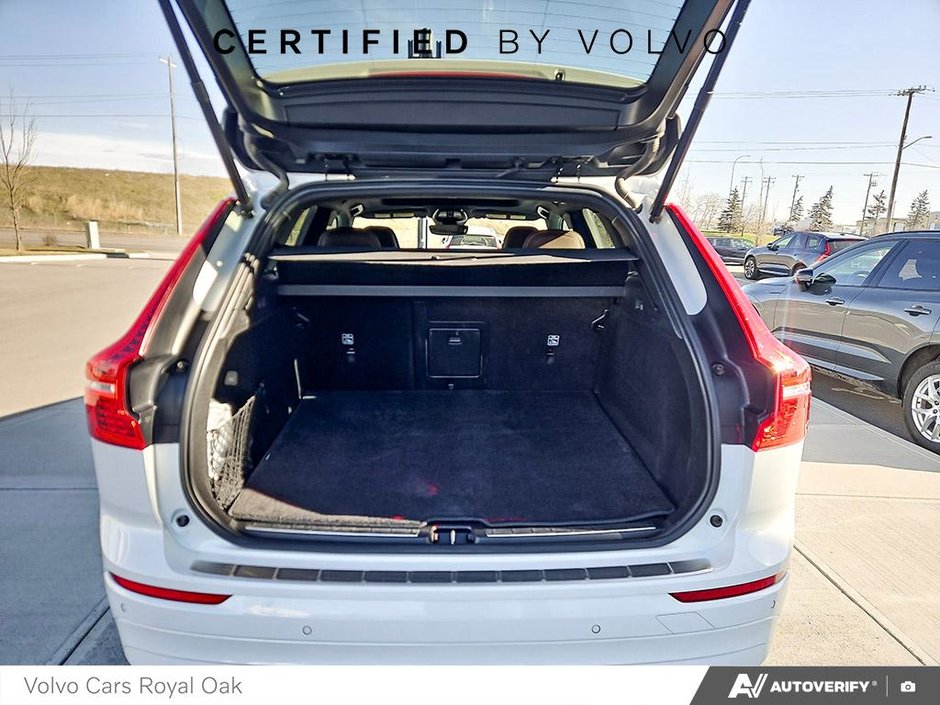 2022 Volvo XC60 Momentum-10