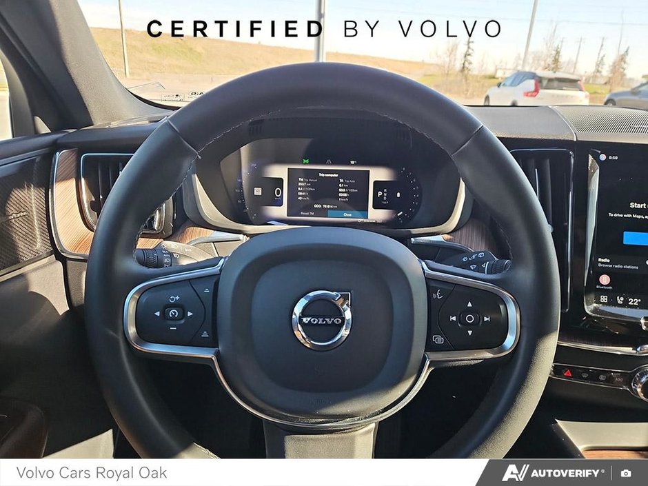 2022 Volvo XC60 Momentum-13