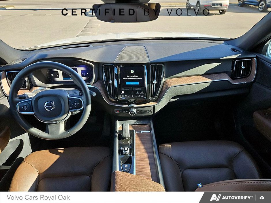 2022 Volvo XC60 Momentum-23