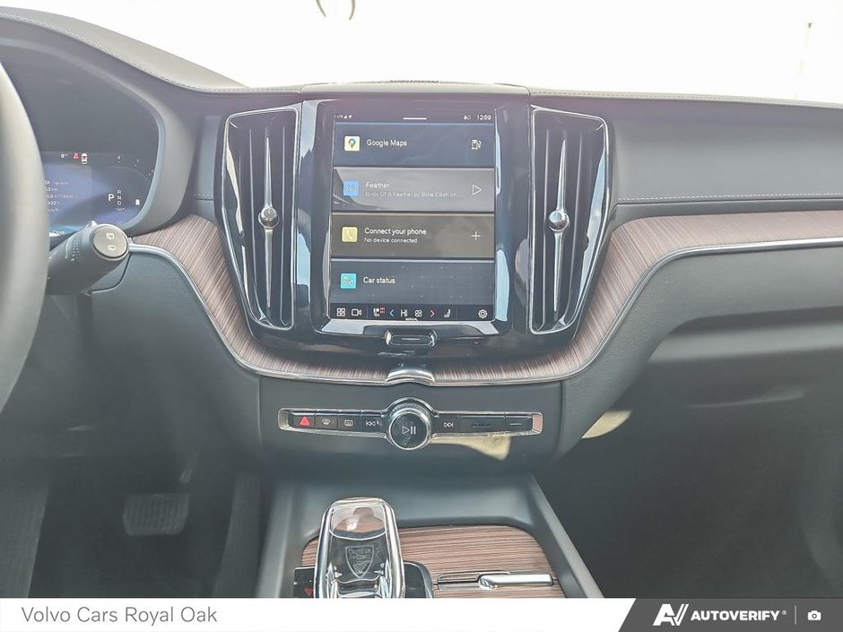 2023 Volvo XC60 Ultimate Dark Theme-18