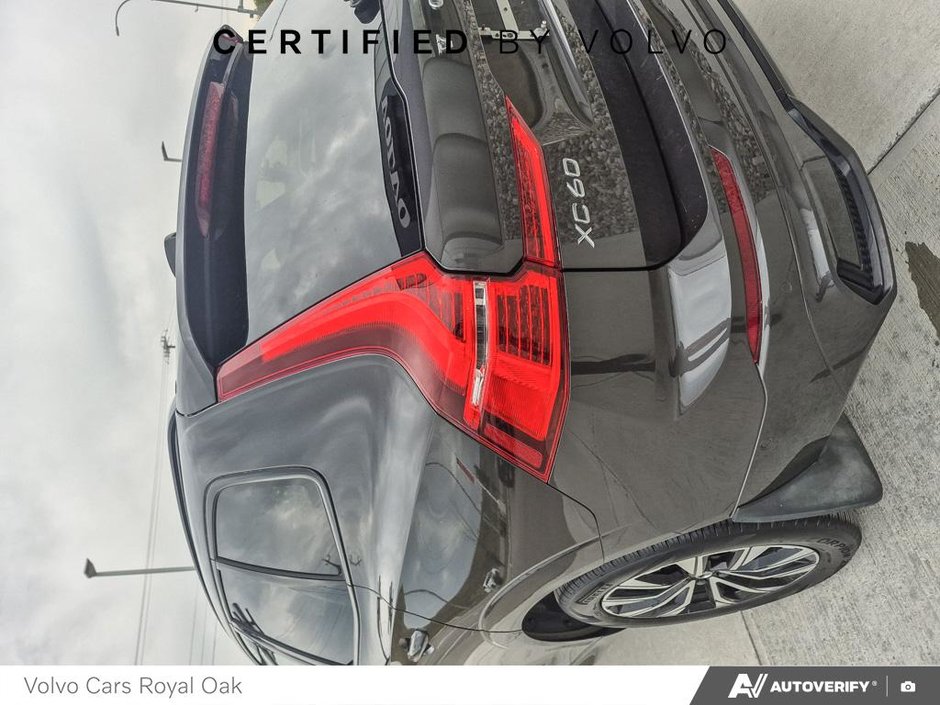 2023 Volvo XC60 Plus Dark Theme-10