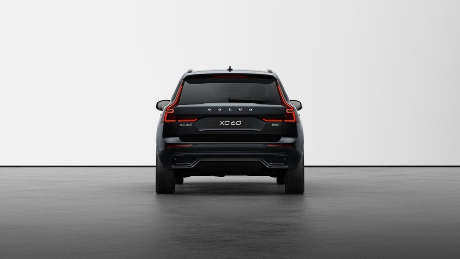 2025 Volvo XC60 Core-3
