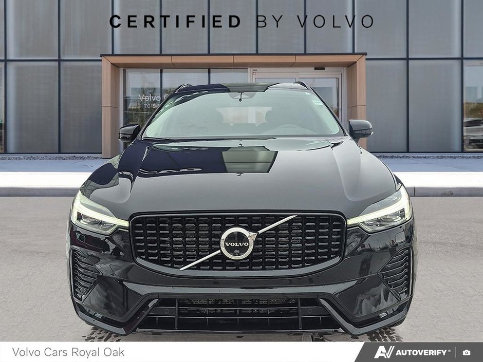 2025 Volvo XC60 Plus Dark Theme-1