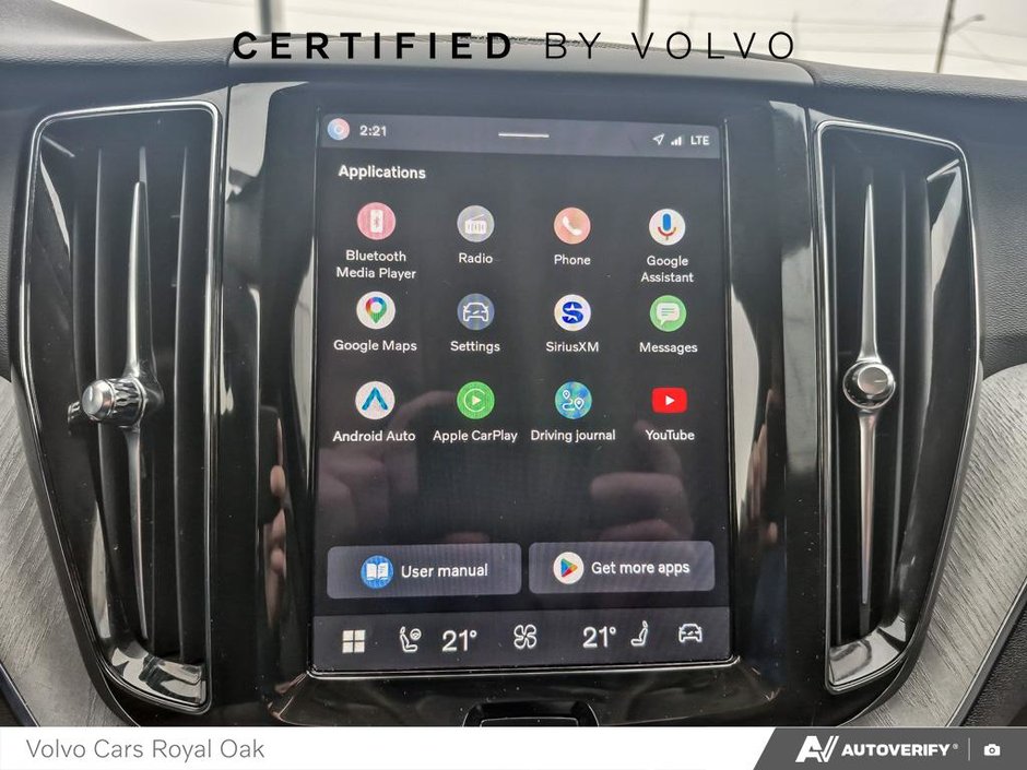 2025 Volvo XC60 Plus Dark Theme-18