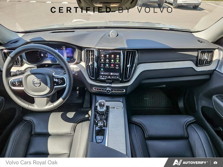 2025 Volvo XC60 Ultra Dark Theme-23