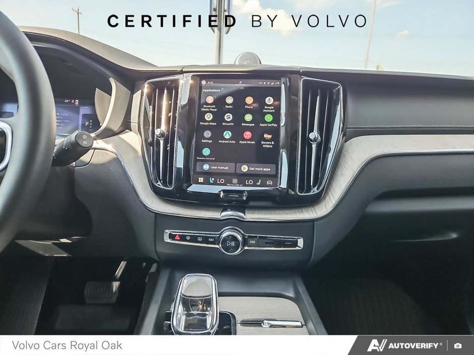 2025 Volvo XC60 Ultra Dark Theme-18