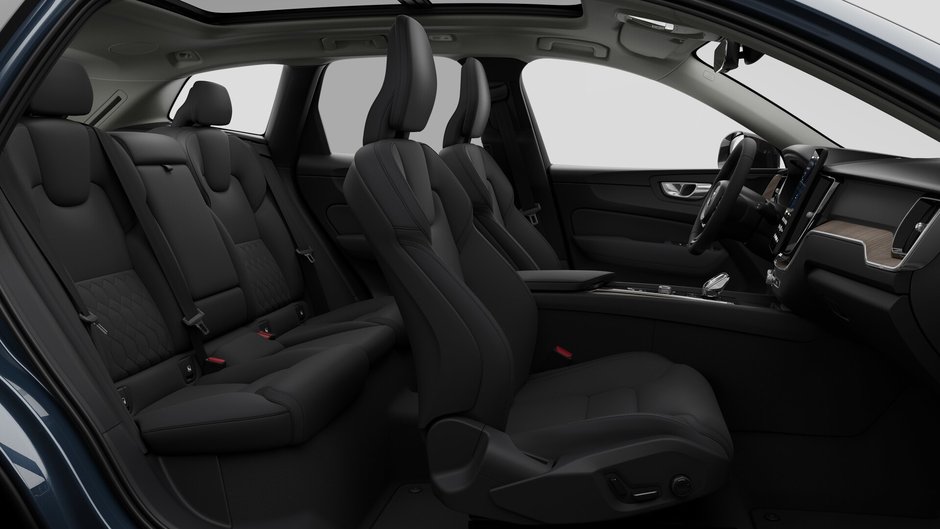 2027 Volvo XC60 Plus Dark Theme-12