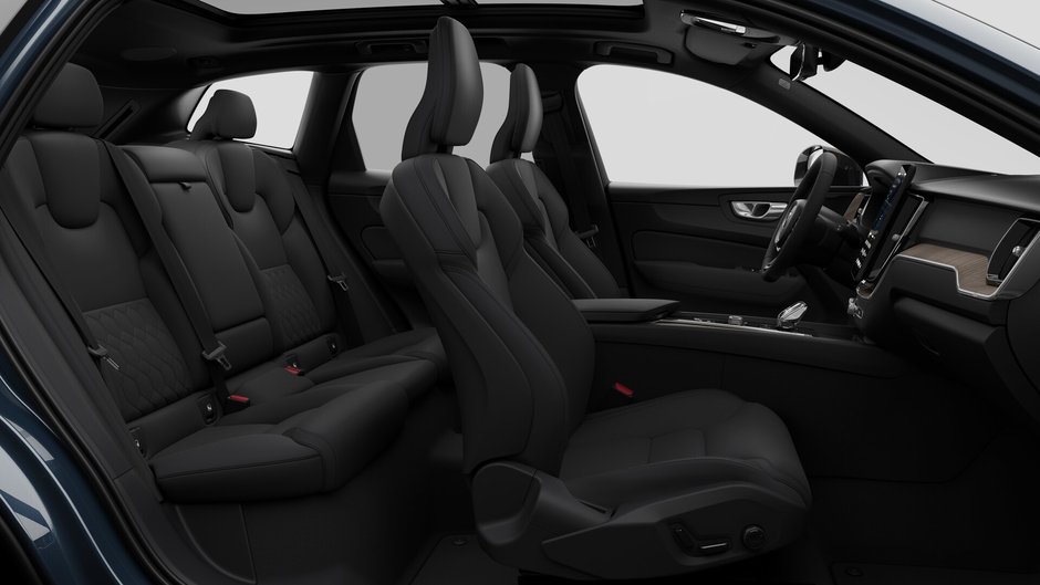 2027 Volvo XC60 Plus (Dark Theme)-12