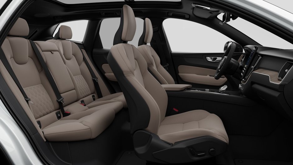 2027 Volvo XC60 Plus (Dark Theme)-12