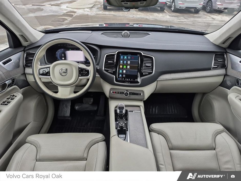 2025 Volvo XC90 Plug-In Hybrid Ultra Bright Theme-23