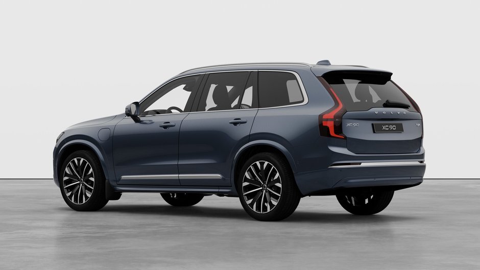 2027 Volvo XC90 Plug-In Hybrid Ultra Bright Theme-1