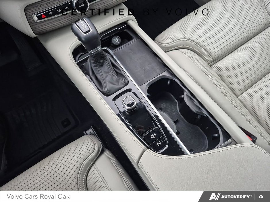 2022 Volvo XC90 Inscription-17