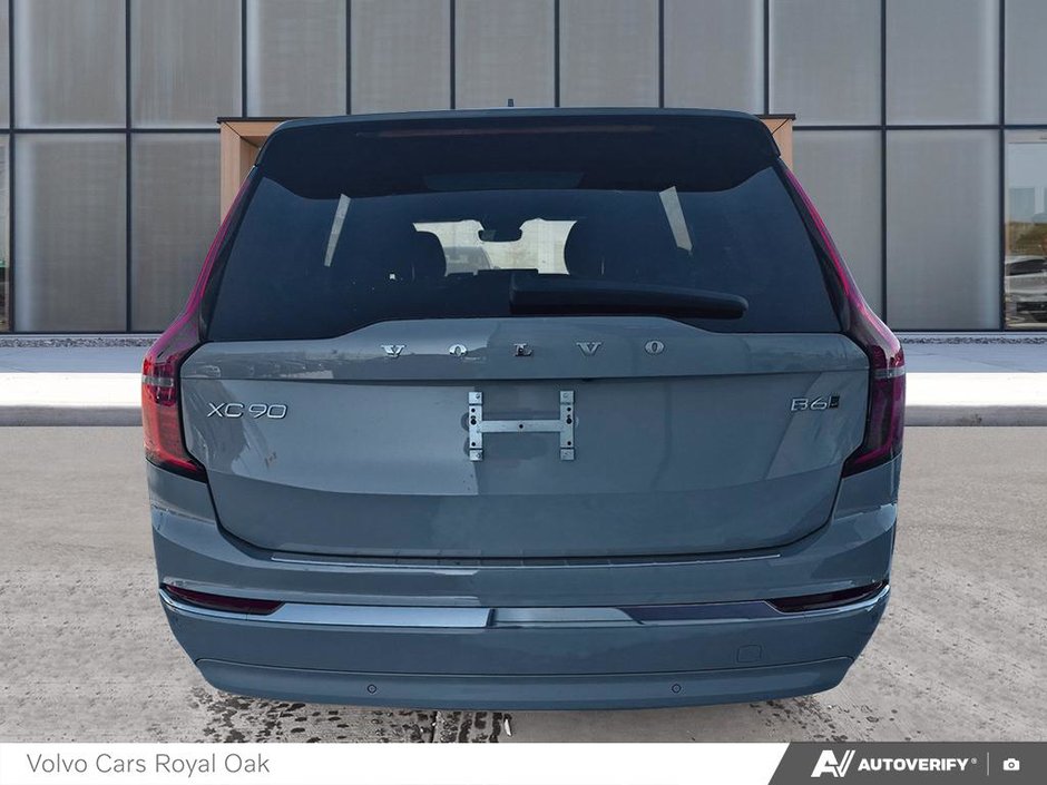 2025 Volvo XC90 Core Bright Theme-4