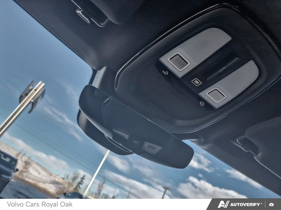 2025 Volvo XC90 Core Bright Theme-20