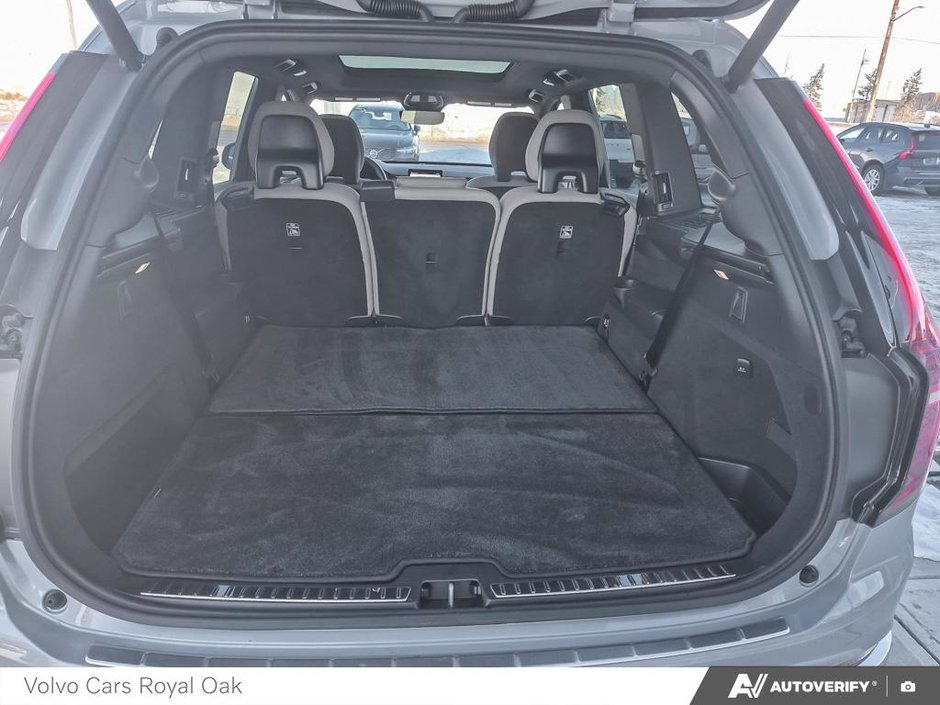 2025 Volvo XC90 Core Bright Theme-11