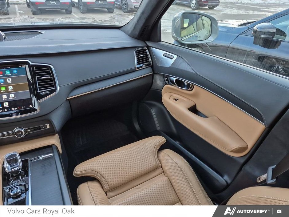 2025 Volvo XC90 Ultra Bright Theme-24
