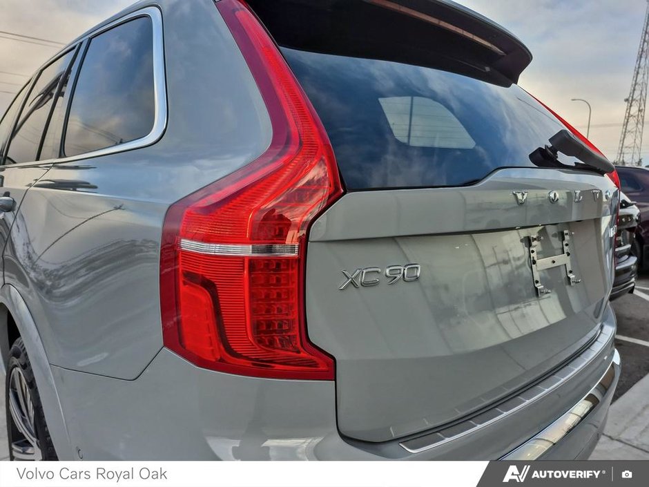 2025 Volvo XC90 Ultra Bright Theme-10