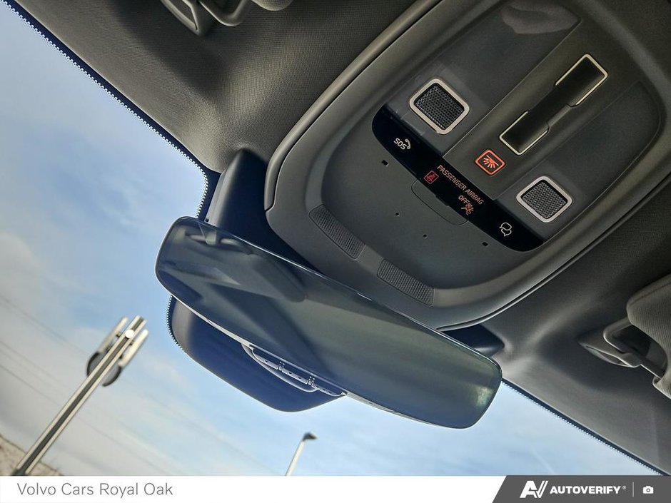 2025 Volvo XC90 Plus Bright Theme-20