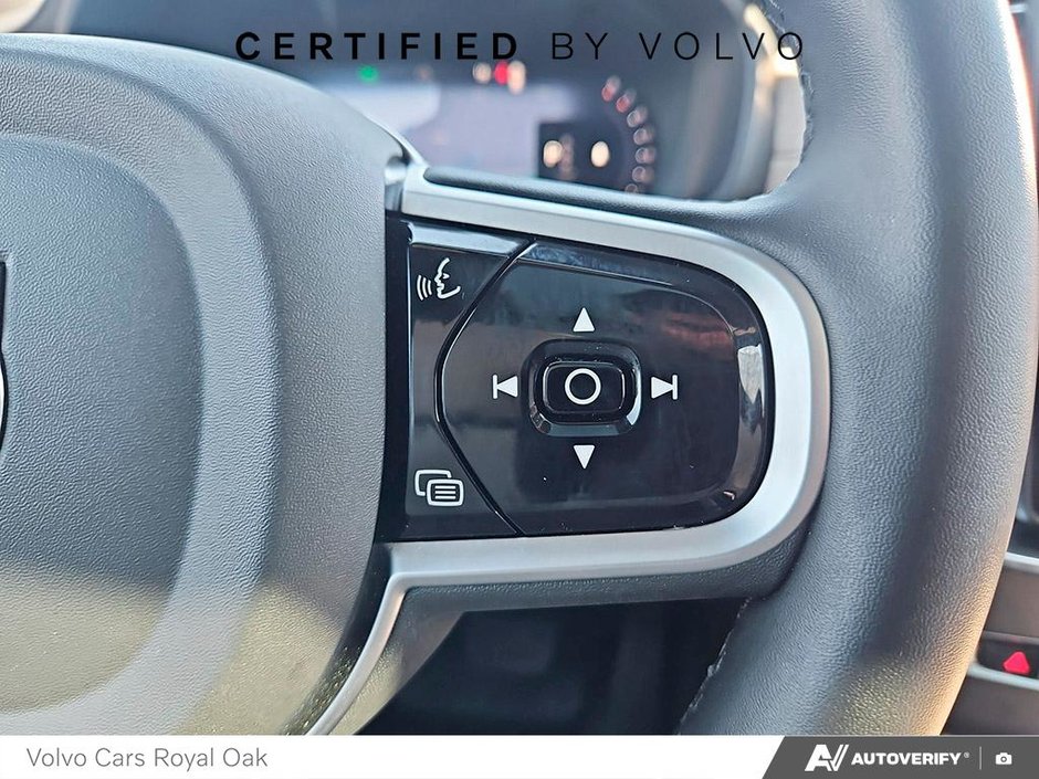 2025 Volvo XC90 Plus Bright Theme-15