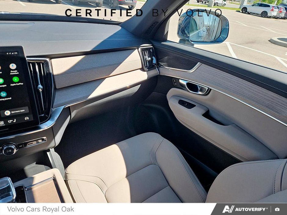 2025 Volvo XC90 Plus Bright Theme-23