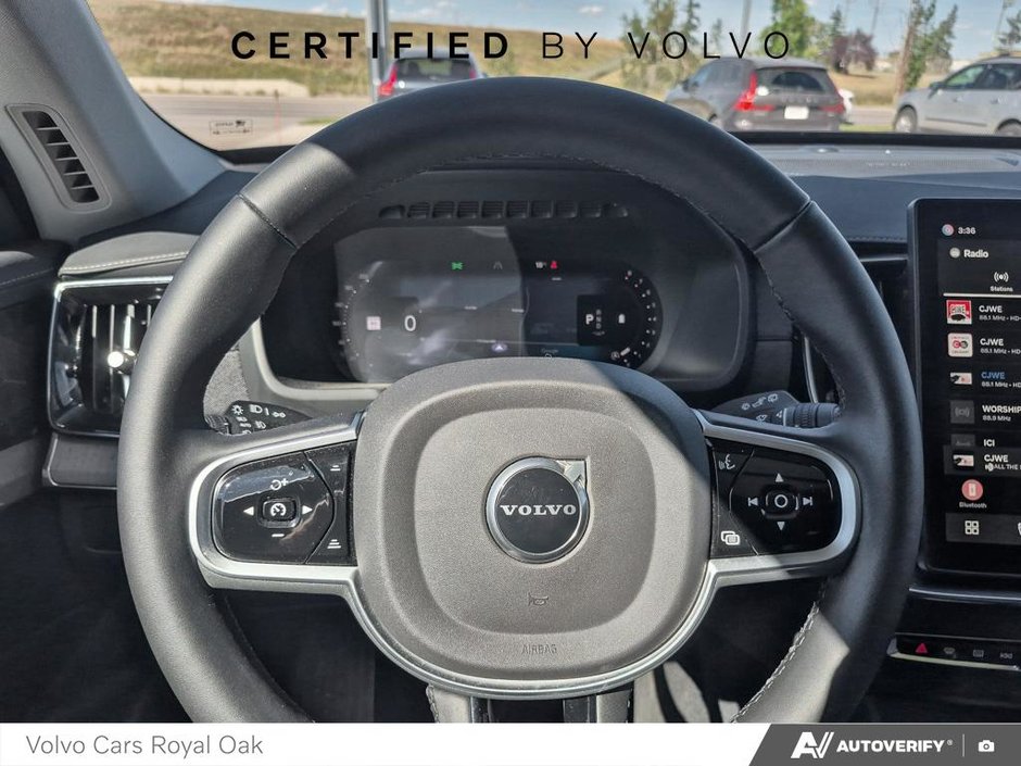 2026 Volvo XC90 Ultra Dark Theme-13
