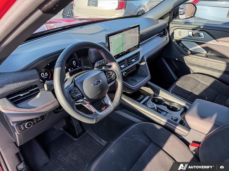 2025 Ford Explorer ST-12