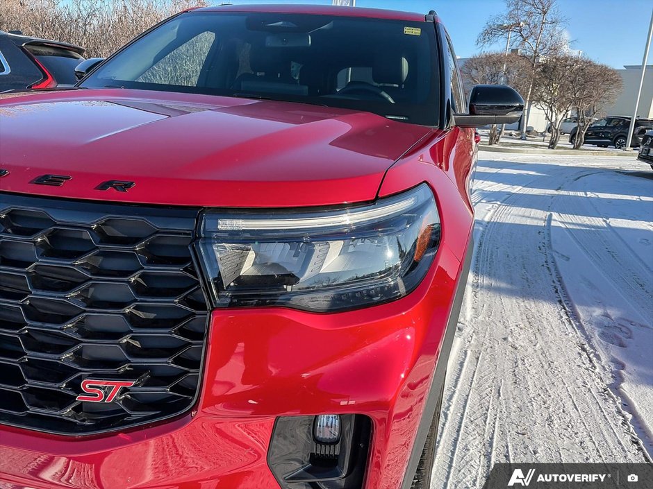 2025 Ford Explorer ST-10