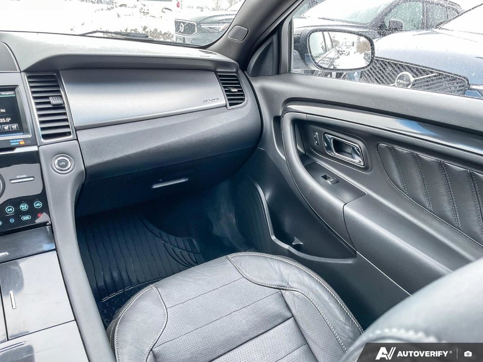 2015 Ford Taurus SHO-24