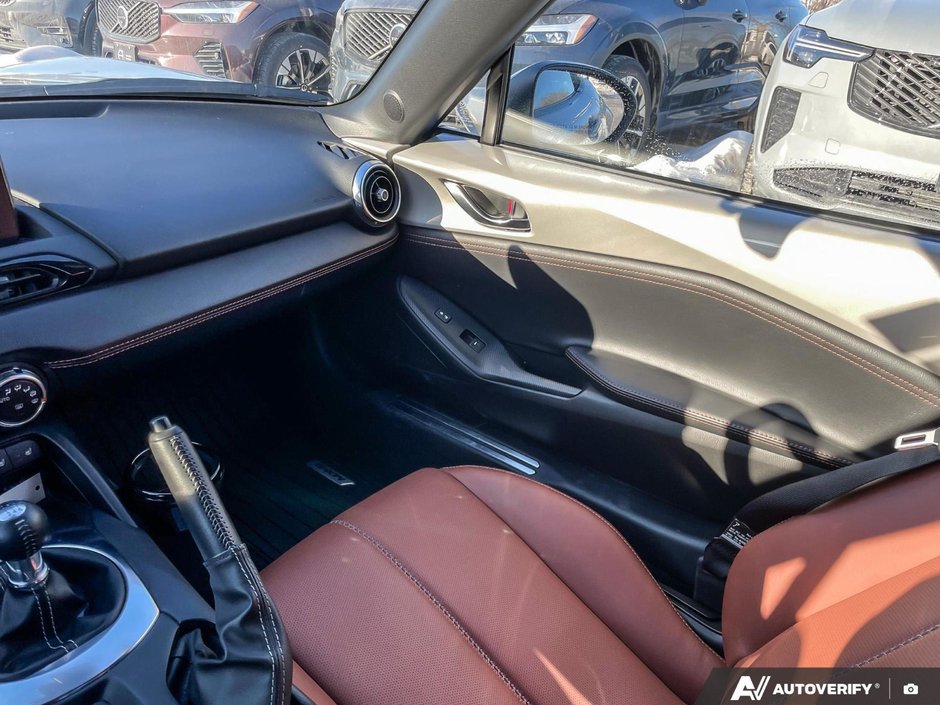 2022 Mazda MX-5 GT-24