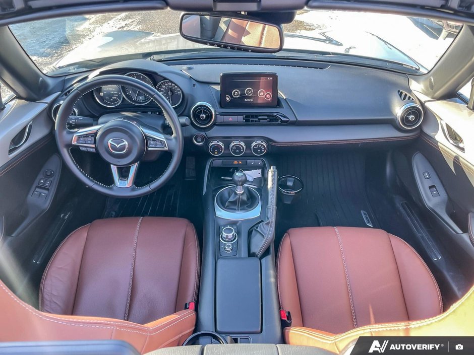 2022 Mazda MX-5 GT-23
