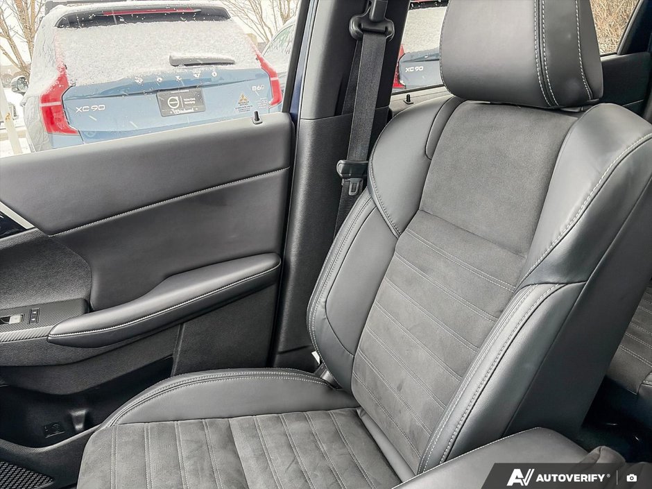 2023 Mitsubishi Outlander PHEV-19