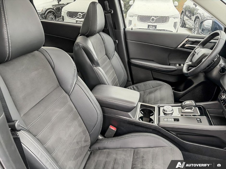 2023 Mitsubishi Outlander PHEV-21