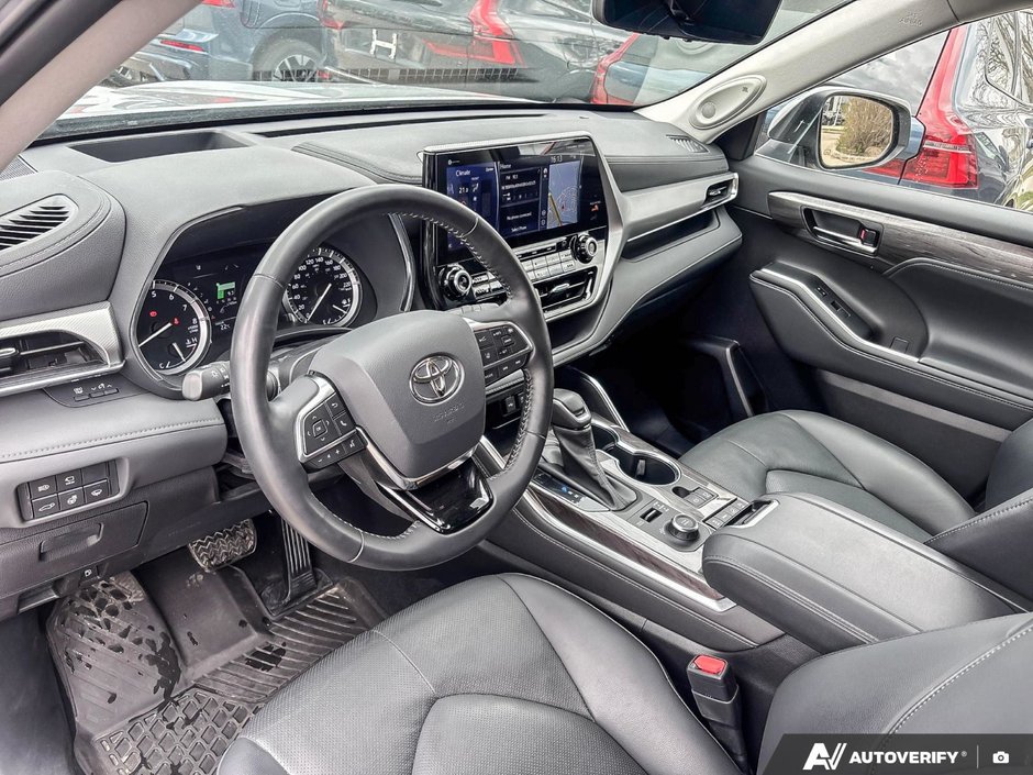 2021 Toyota Highlander Limited-12