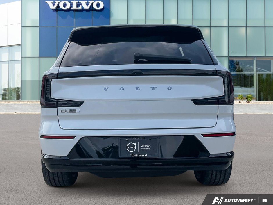 2025 Volvo EX90 Ultra-3