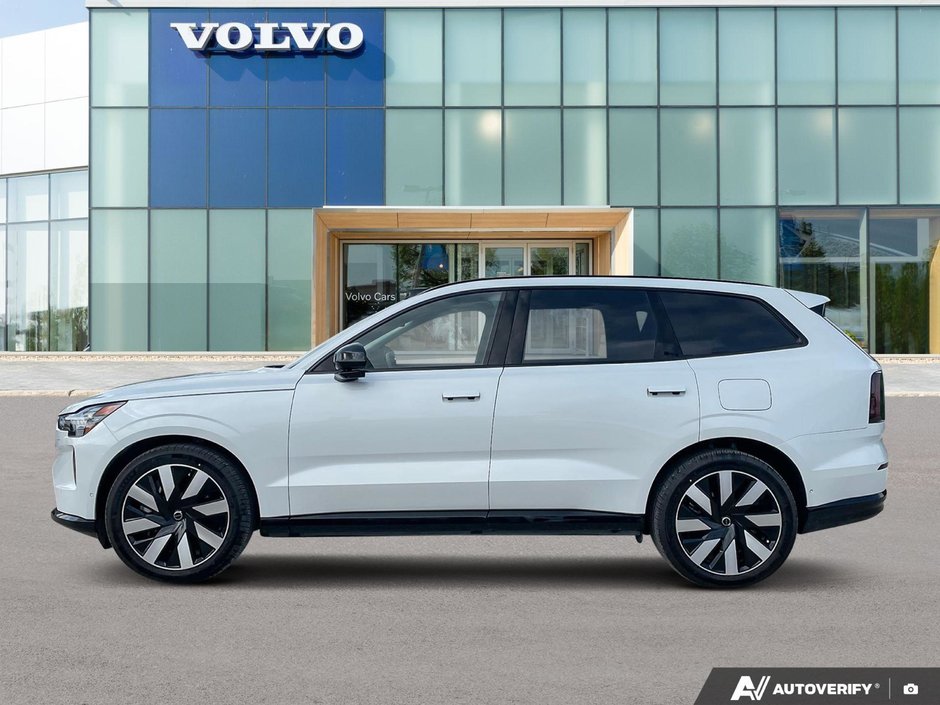 2025 Volvo EX90 Ultra-1