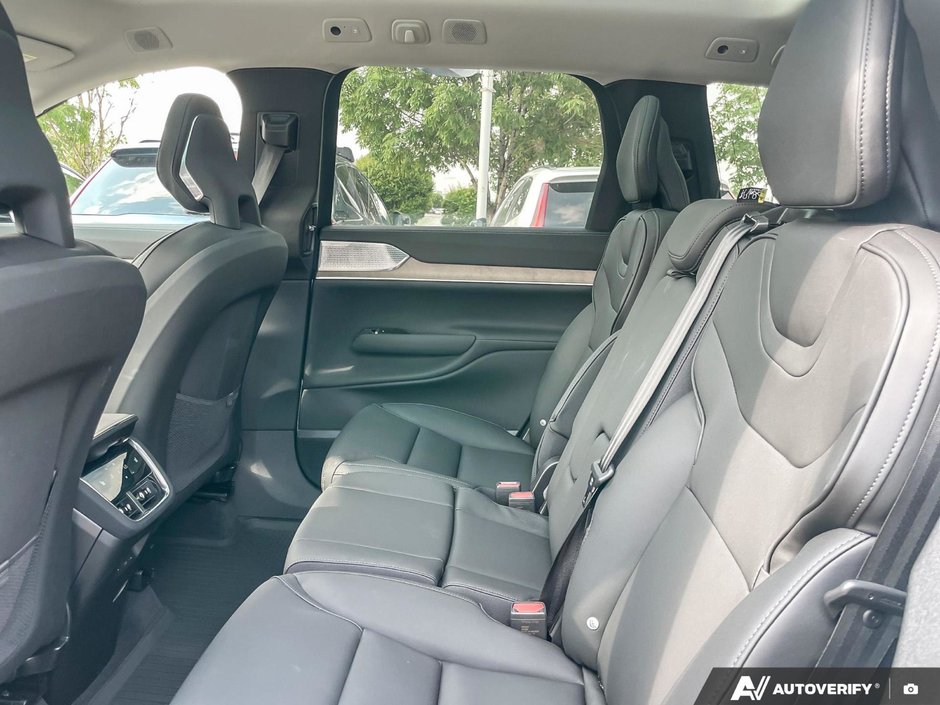 2025 Volvo EX90 Ultra-22
