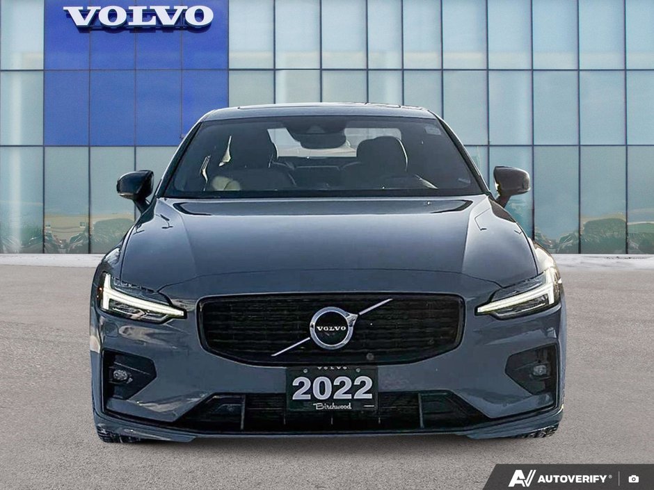 2022 Volvo S60 R-Design-5