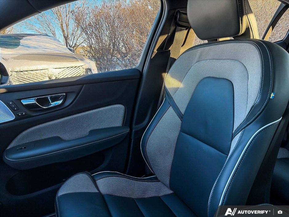 2022 Volvo S60 R-Design-20